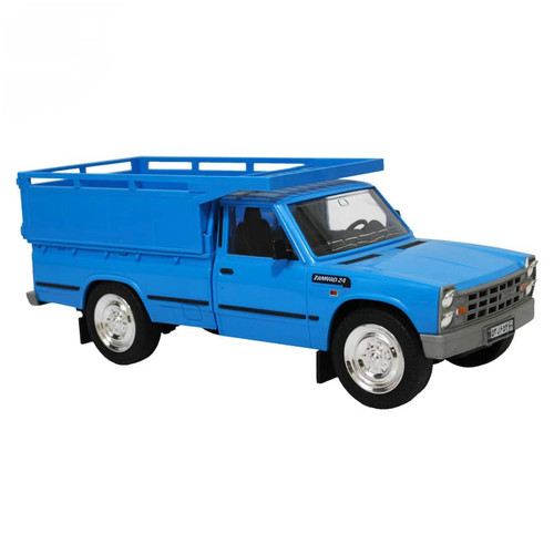 نیسان جعبه دار دورج